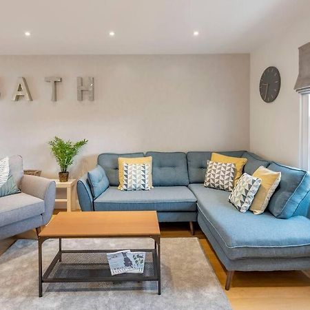 הוילה באת' Fantastic 3-Bed House With Parking מראה חיצוני תמונה