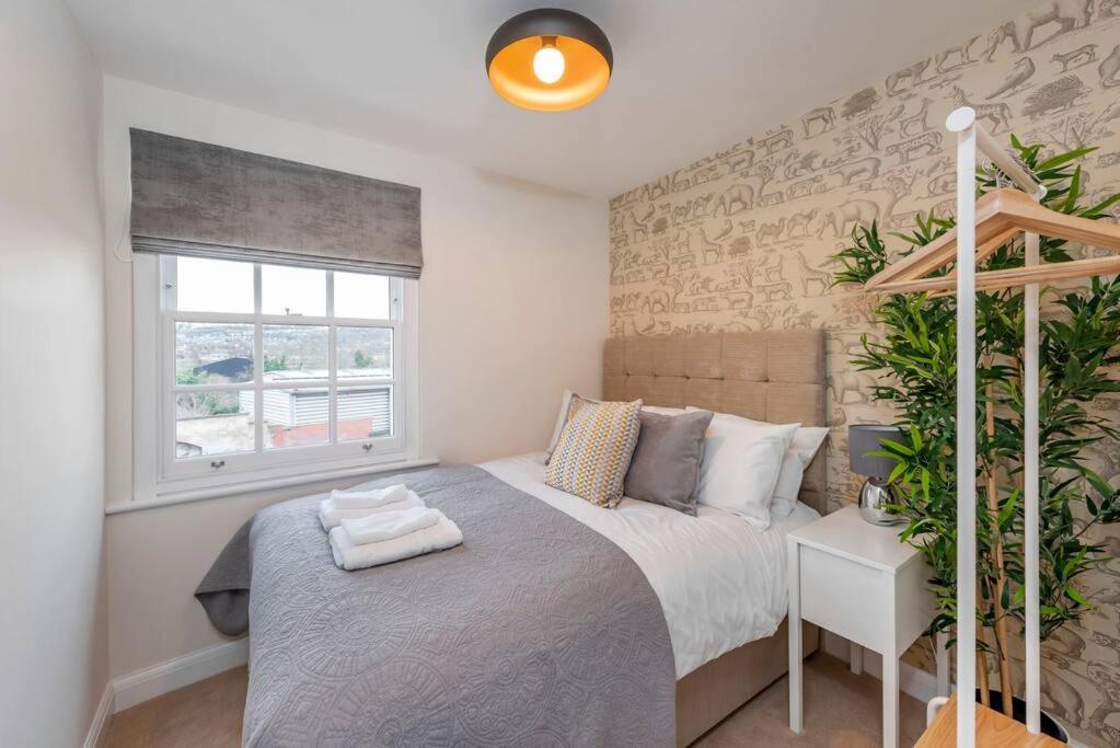 הוילה באת' Fantastic 3-Bed House With Parking מראה חיצוני תמונה